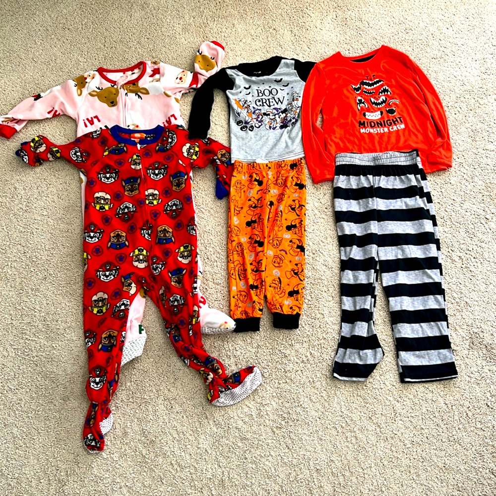 6 Piece lot of Kids Pajamas size 4T Paw Patrol Disney